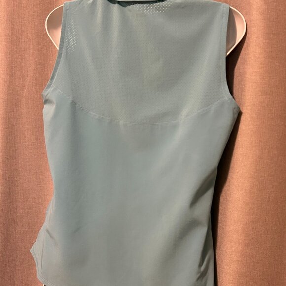 Puma Ladies Sleeveless Golf Top - Size Med - New With Tags - Picture 4 of 10